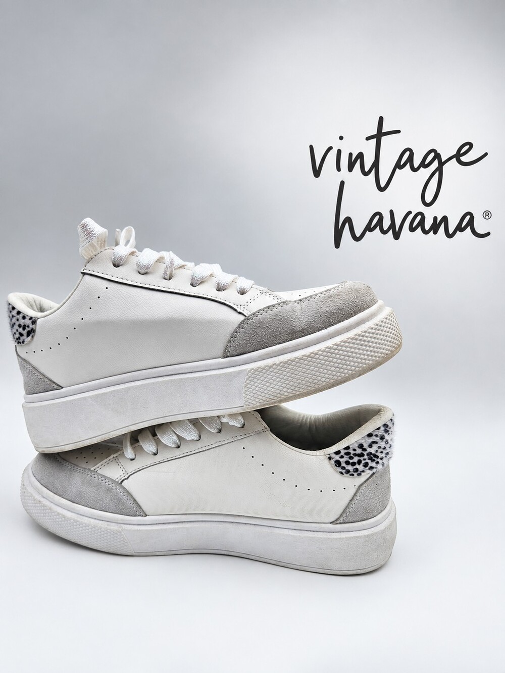 Vintage Havana VH White Leather Black Star Sneakers Animal Print Women’s 7